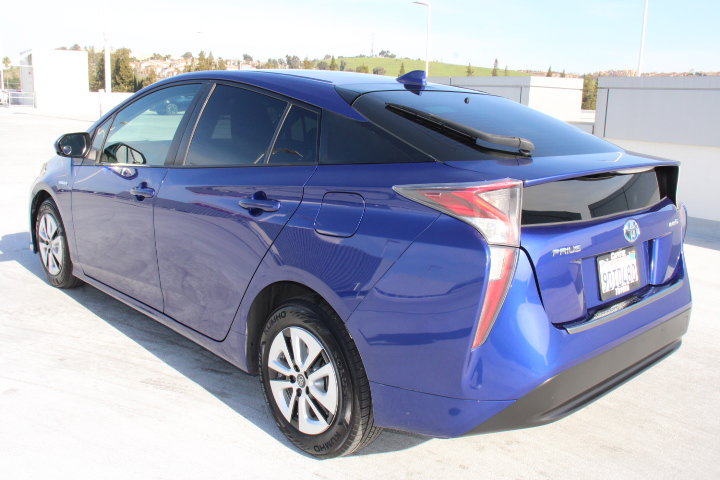 Used 2017 Toyota Prius Two image 5