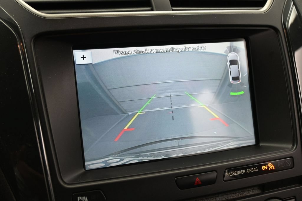 Used 2018 Ford Explorer XLT w/ Equipment Group 202A FWD image 15