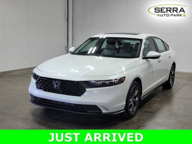 Certified 2023 Honda Accord EX image 2