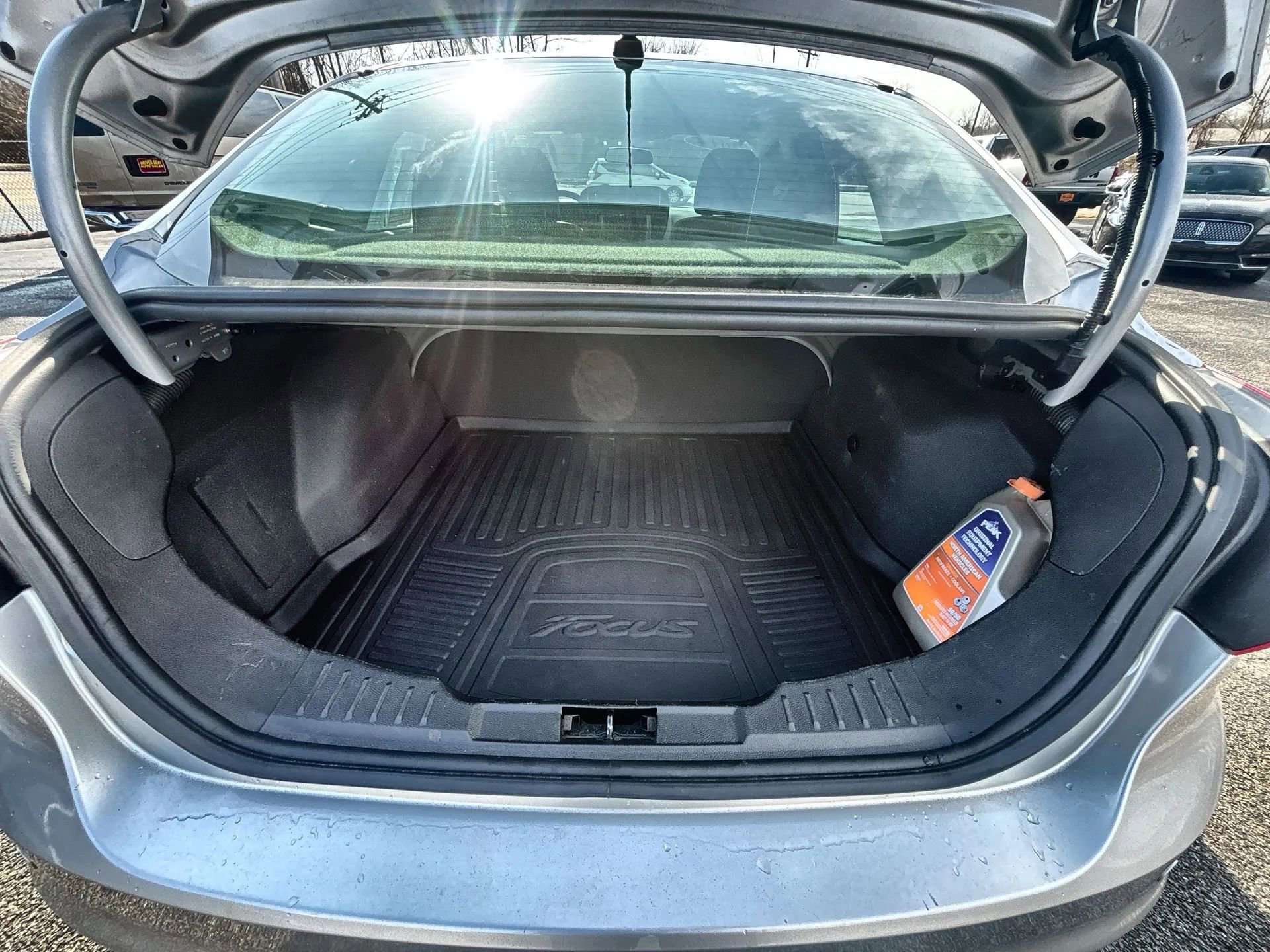 Used 2014 Ford Focus SE w/ SE Winter Package image 19