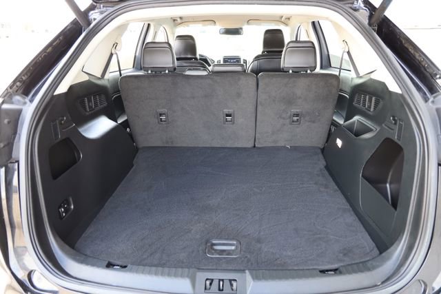 Used 2023 Ford Edge SEL w/ Convenience Package image 13