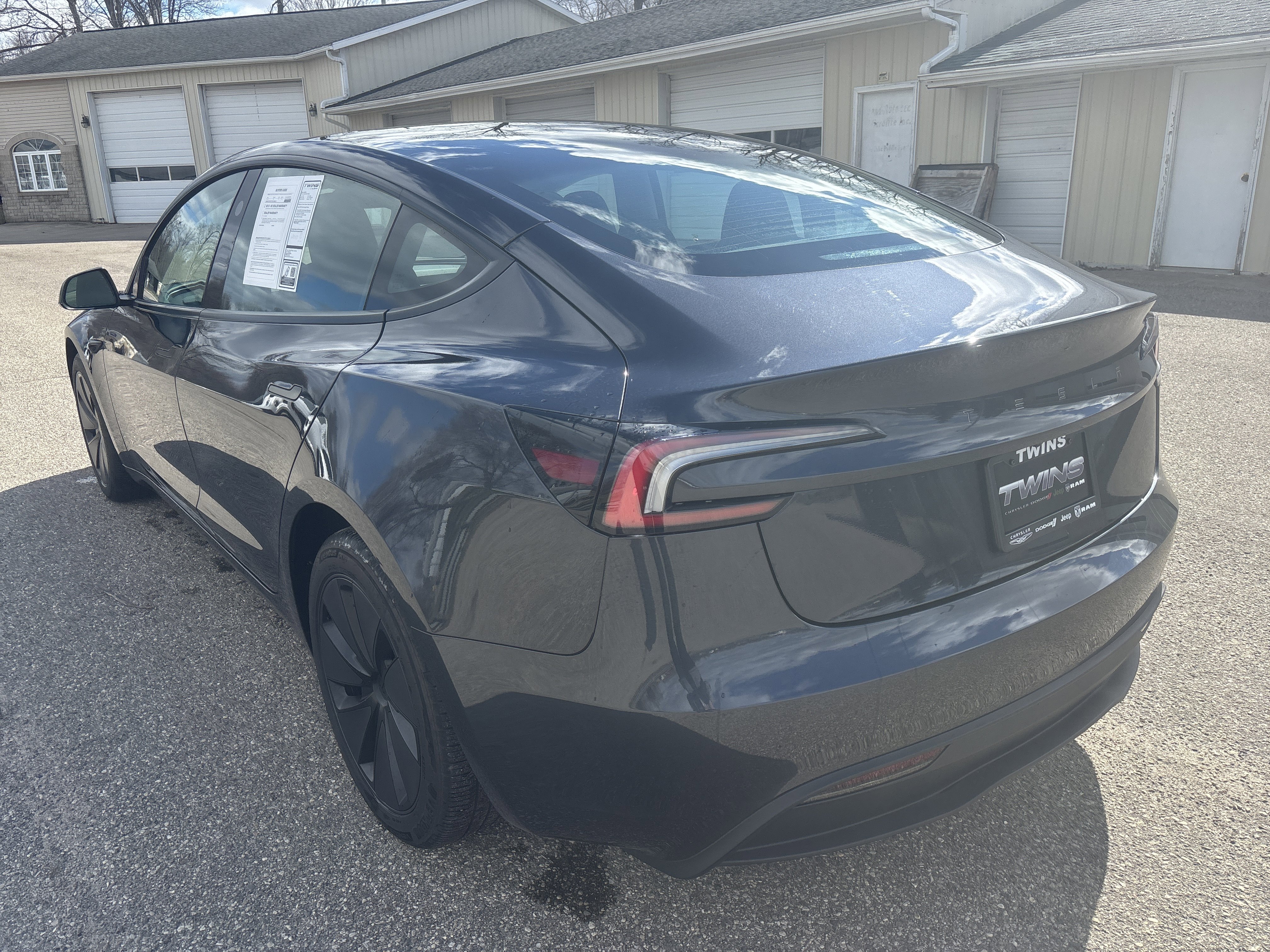 Used 2024 Tesla Model 3 Standard Range image 10