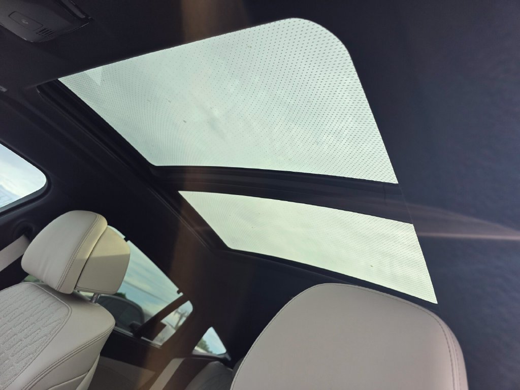 Certified 2025 BMW X6 M60i AWD/4WD image 12