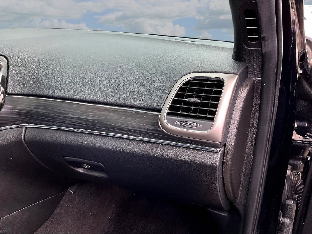 Used 2022 Jeep Grand Cherokee Limited RWD image 26