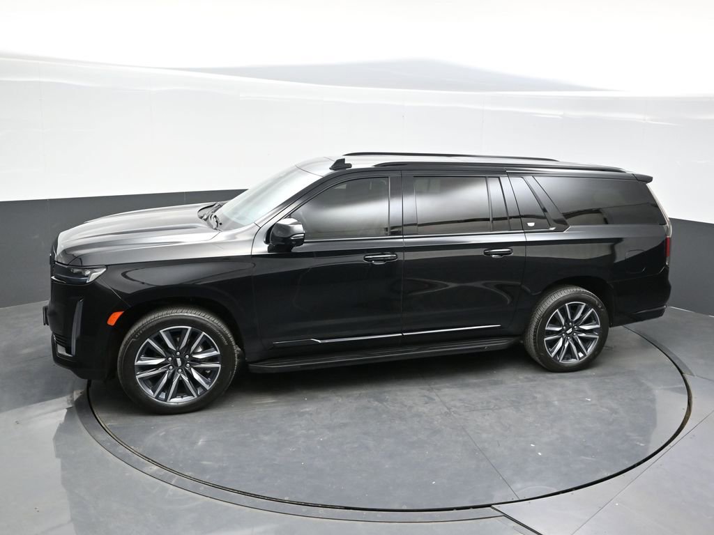 Certified 2023 Cadillac Escalade ESV Sport w/ Touring Package image 31