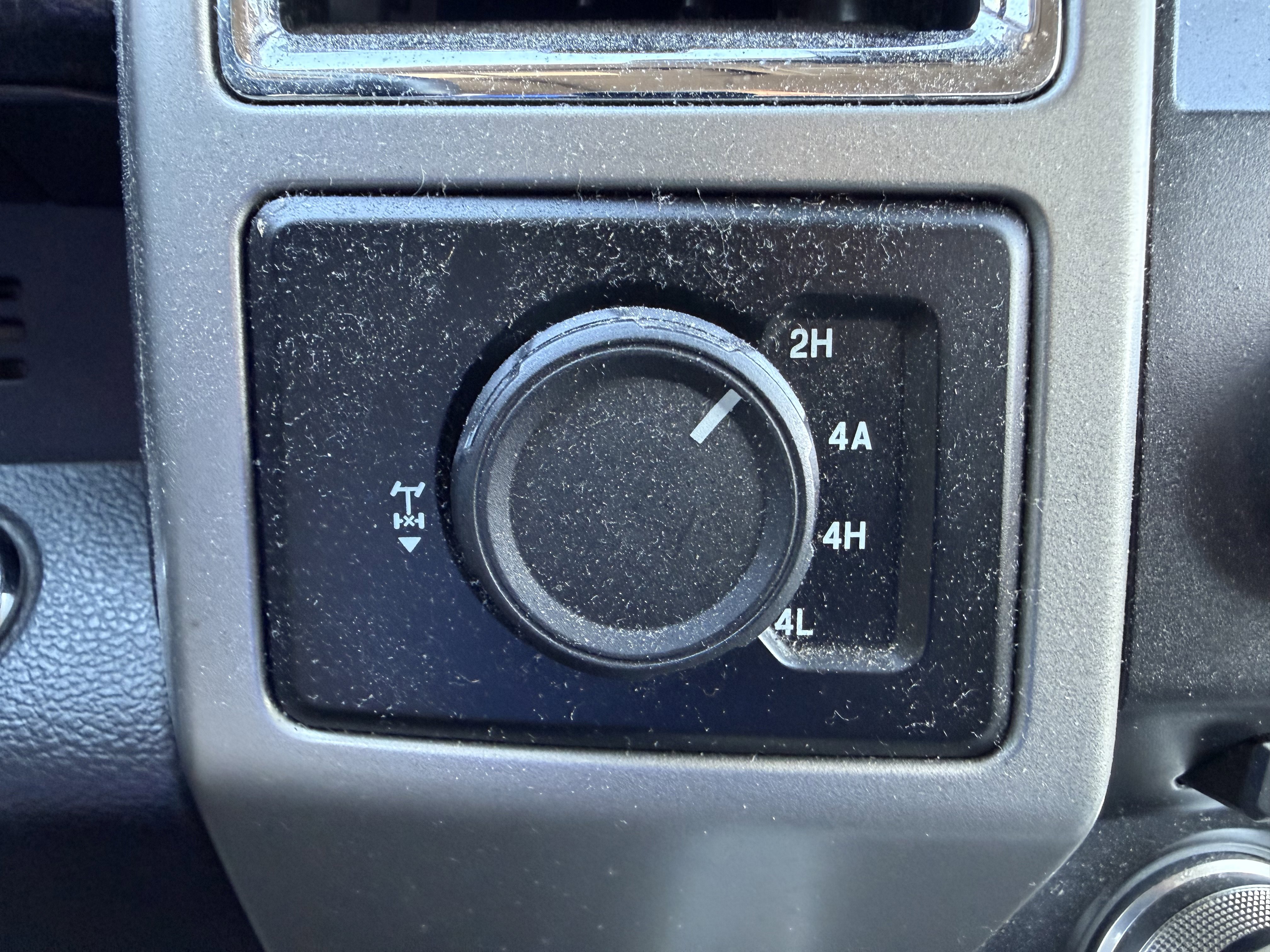 Used 2015 Ford F150 Lariat w/ Equipment Group 502A Luxury AWD/4WD image 17
