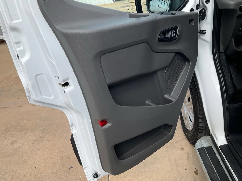 Used 2025 Ford Transit 250 Low Roof w/ Exterior Upgrade Package RWD image 4