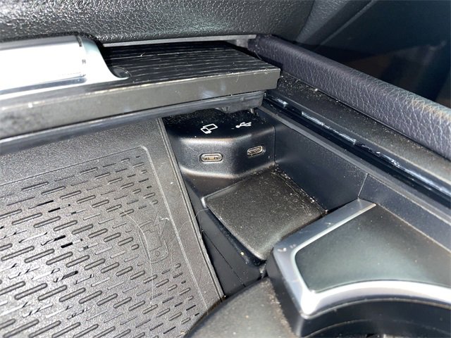 Used 2021 Mercedes-Benz GLE 350 4MATIC image 31