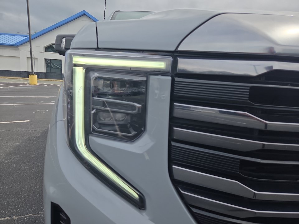 Used 2024 GMC Sierra 1500 AT4 w/ AT4 Carbonpro Edition AWD/4WD image 28
