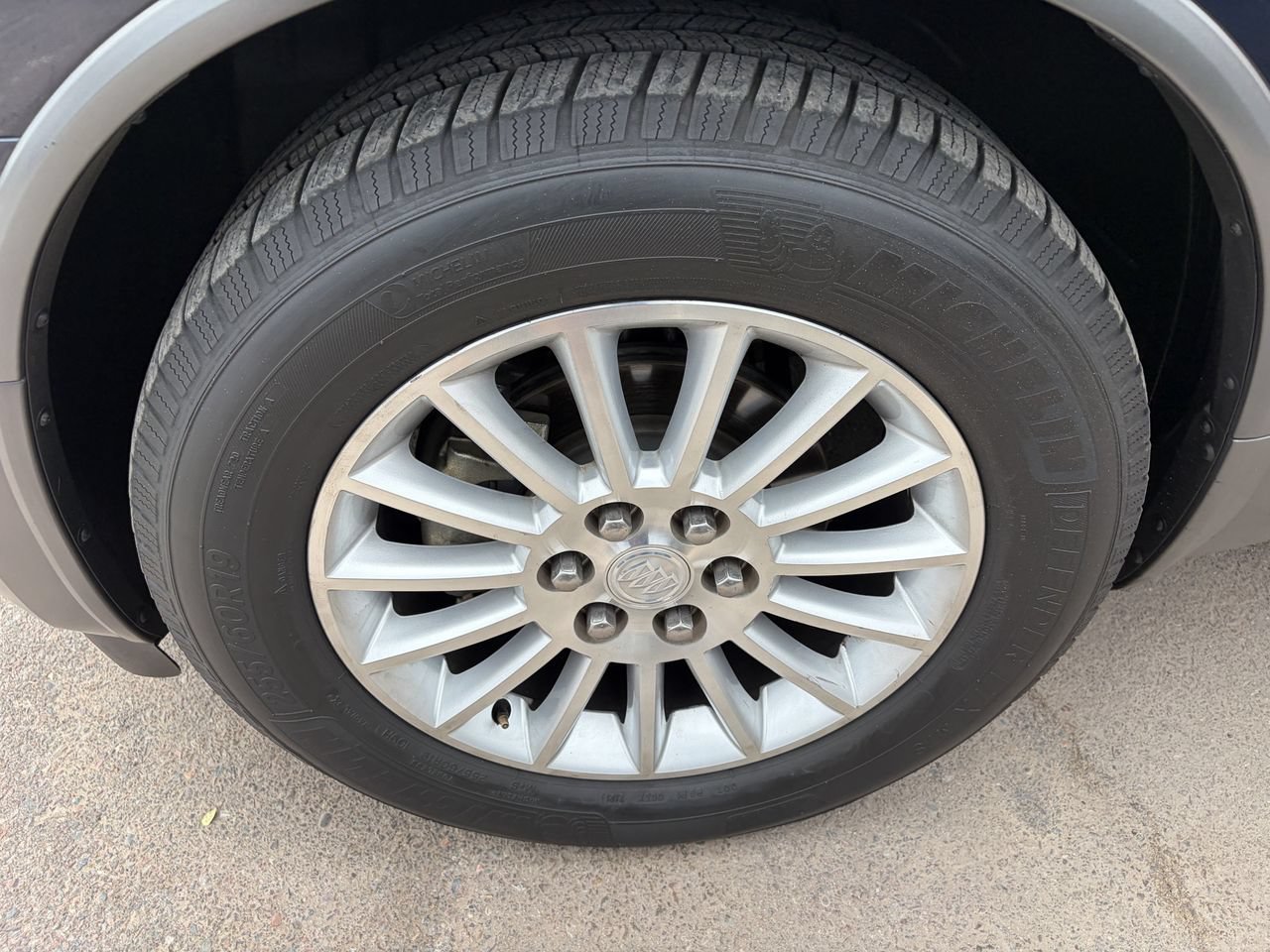 Used 2012 Buick Enclave Leather w/ LPO, Cargo Convenience Pkg FWD image 5