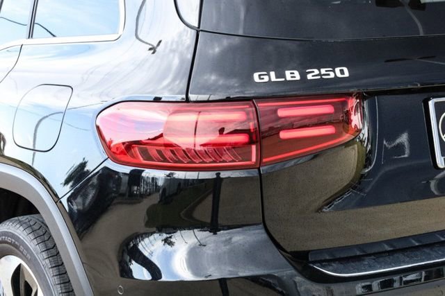 Certified 2024 Mercedes-Benz GLB 250 image 10