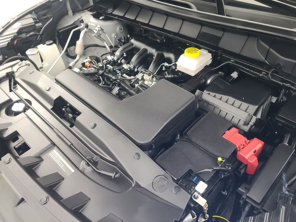 Used 2025 Nissan Pathfinder SV image 39