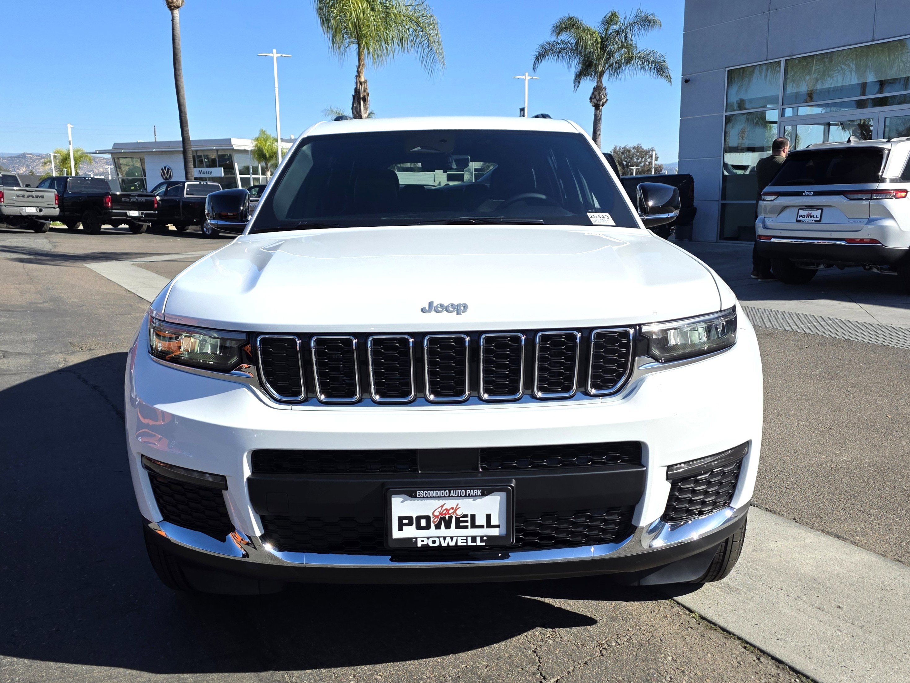 New 2025 Jeep Grand Cherokee L Limited image 7