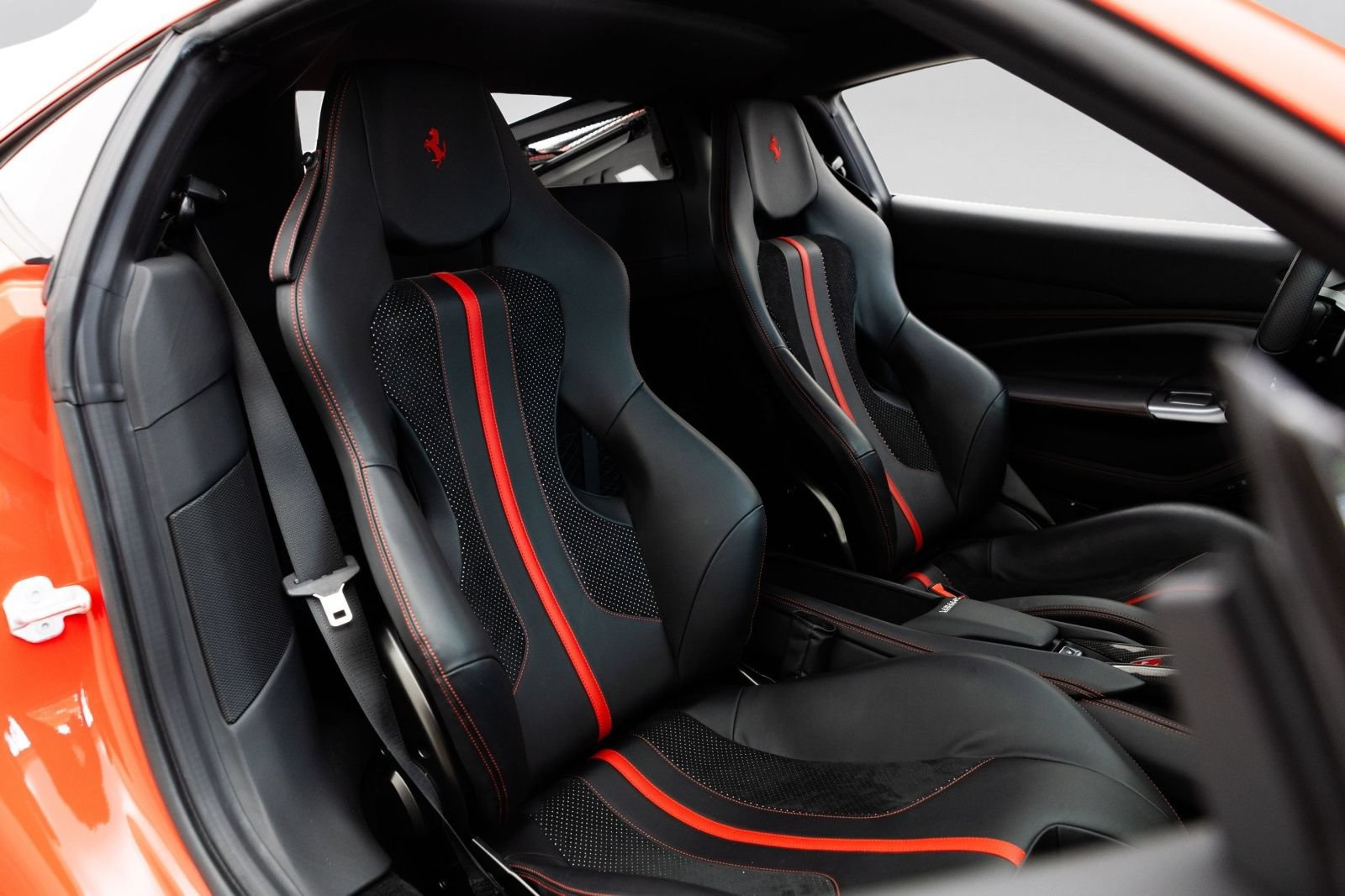 Used 2021 Ferrari F8 Tributo RWD image 6