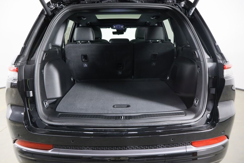 New 2026 Jeep Grand Cherokee Limited image 18