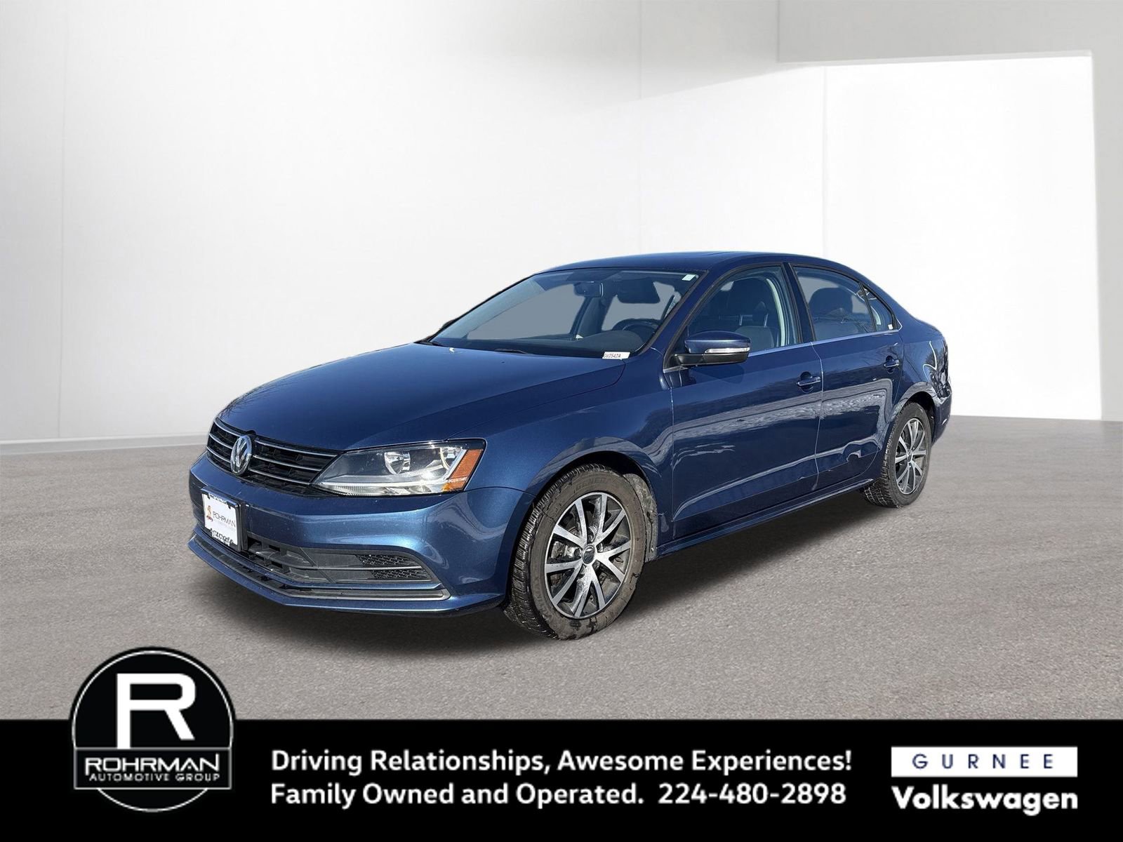 Used 2017 Volkswagen Jetta SE image 1