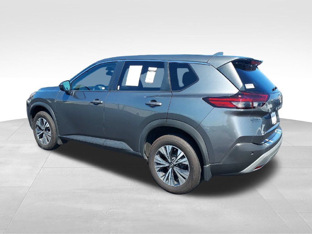 Used 2022 Nissan Rogue SV AWD/4WD image 3