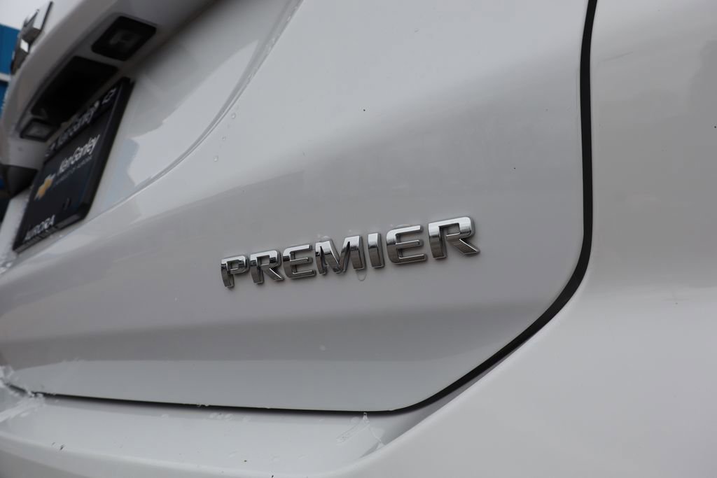 Used 2023 Chevrolet Equinox Premier image 36