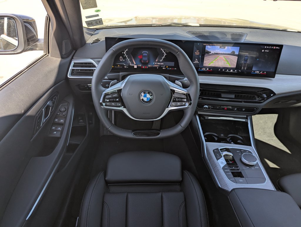 Used 2026 BMW 330i xDrive Sedan AWD/4WD image 27