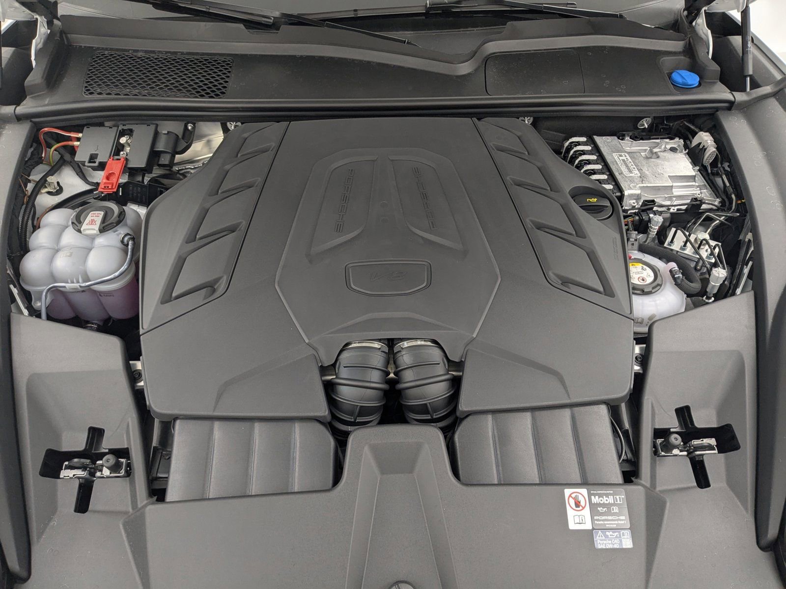 New 2026 Porsche Cayenne Turbo AWD/4WD image 26