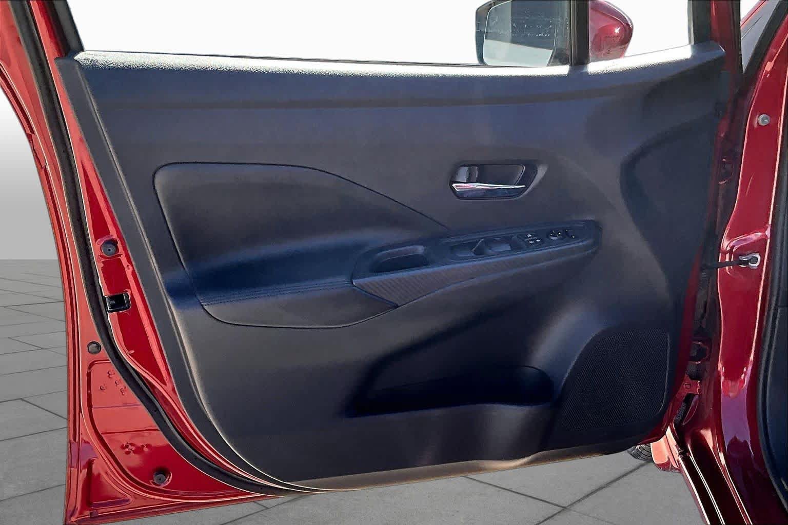 Used 2020 Nissan Versa SV FWD image 18