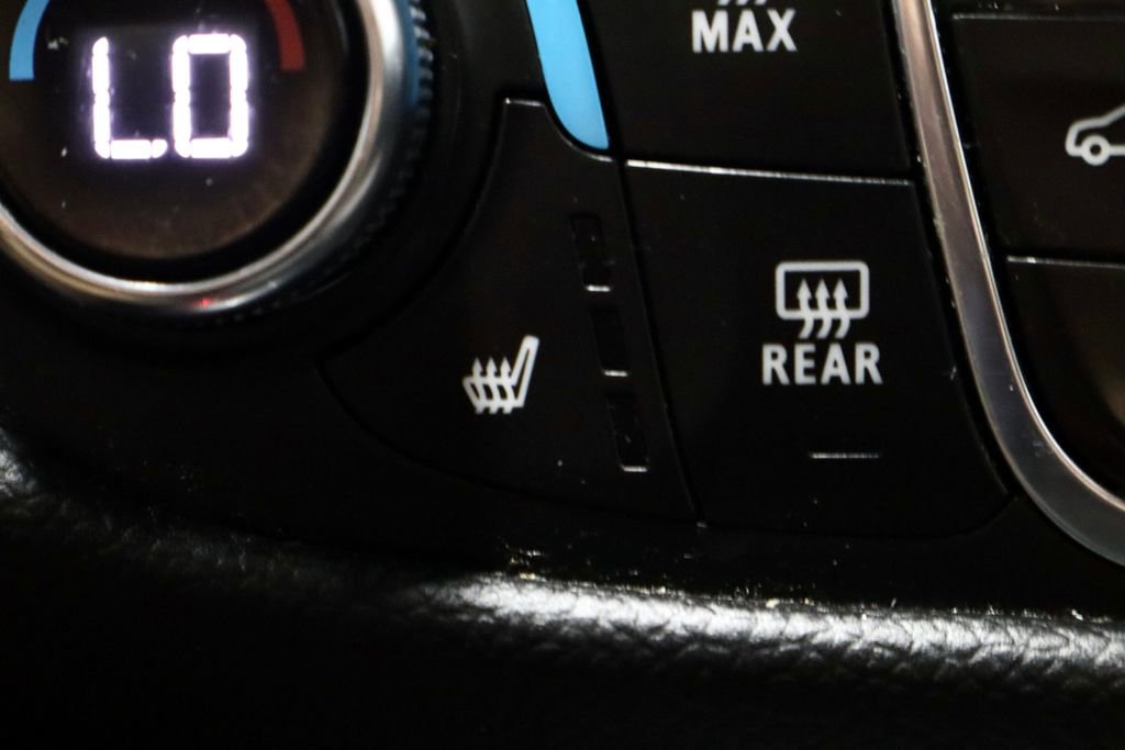 Used 2023 Chevrolet Equinox LT AWD/4WD image 4