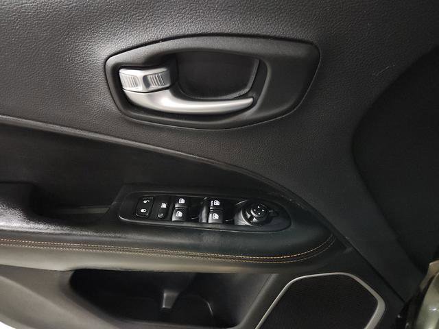 Used 2019 Jeep Compass Limited w/ Advanced Safety Group image 12