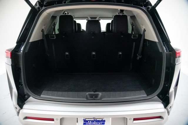 Used 2025 Nissan Pathfinder SL FWD image 13