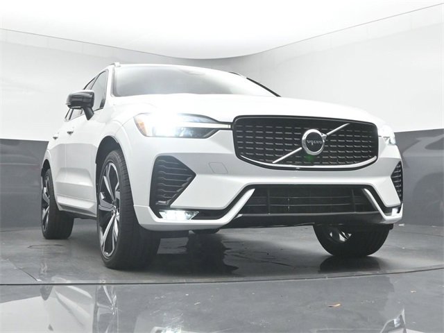 Used 2022 Volvo XC60 B6 R-Design w/ Protection Package Premier image 36