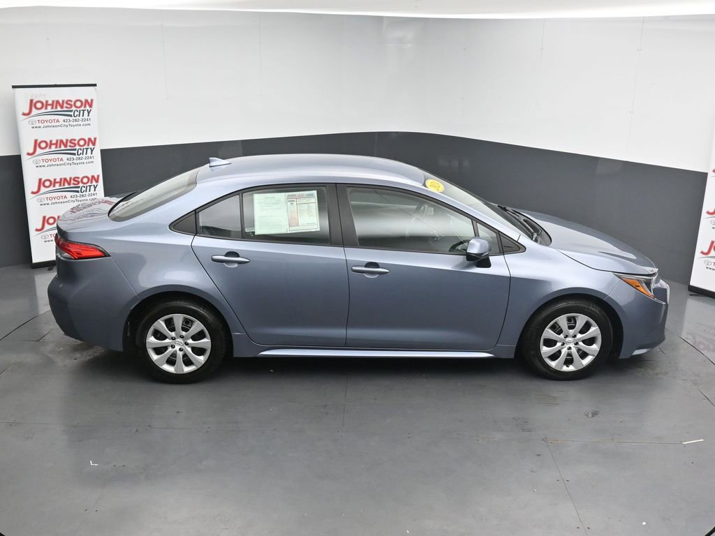 Used 2024 Toyota Corolla LE image 31