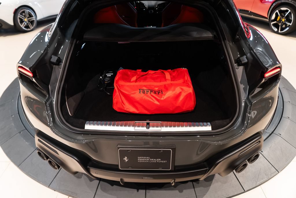 Certified 2025 Ferrari Purosangue AWD/4WD image 22
