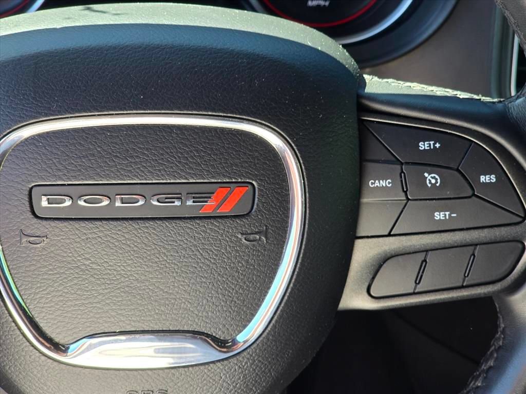 Used 2022 Dodge Charger SXT RWD image 16