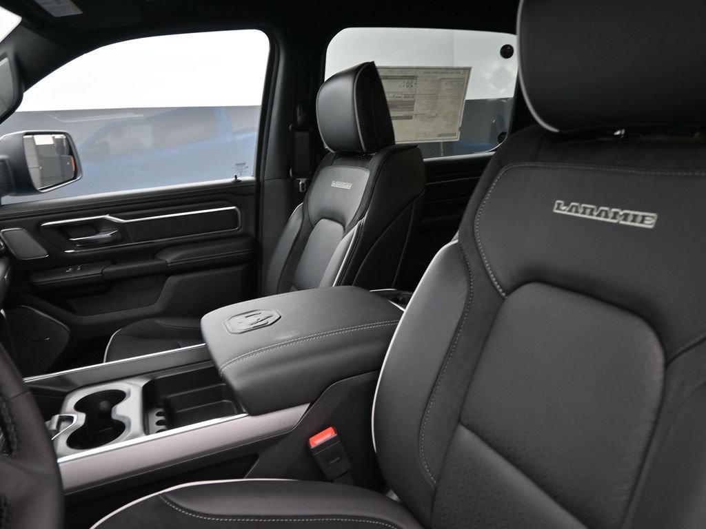 New 2026 RAM 1500 Laramie w/ Night Edition AWD/4WD image 9