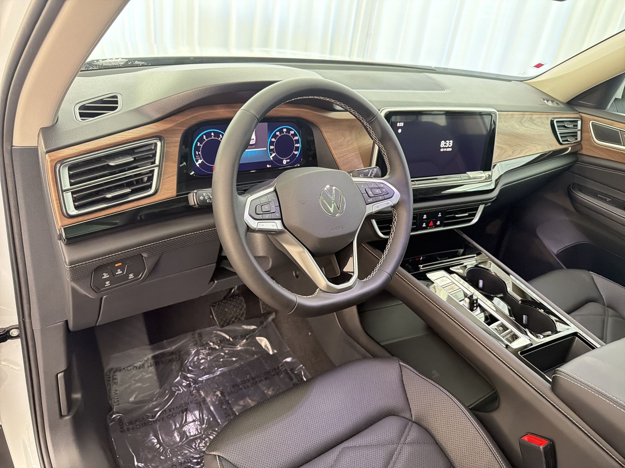 New 2026 Volkswagen Atlas SE FWD image 4