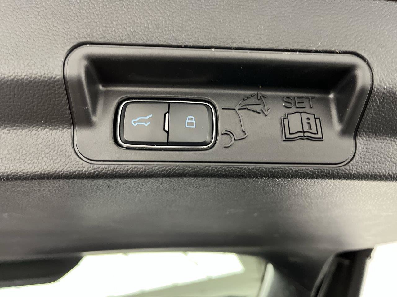 Used 2025 Ford Explorer ST AWD/4WD image 37