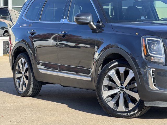 Used 2022 Kia Telluride S image 3