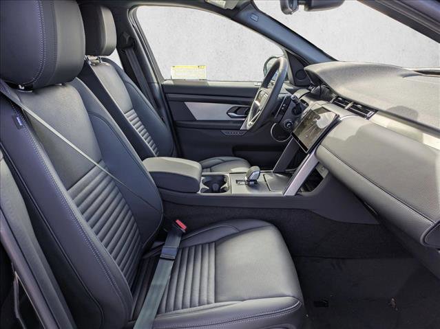 New 2026 Land Rover Discovery Sport Landmark image 17
