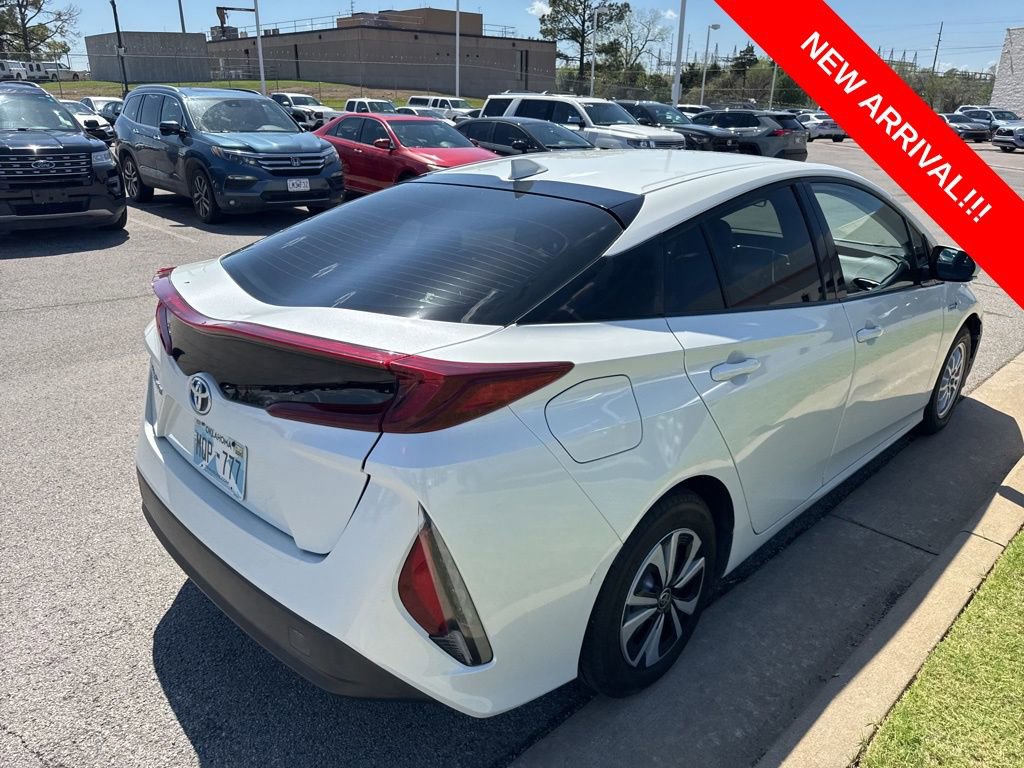 Used 2019 Toyota Prius Prime Premium w/ Carpet Mat Package image 4