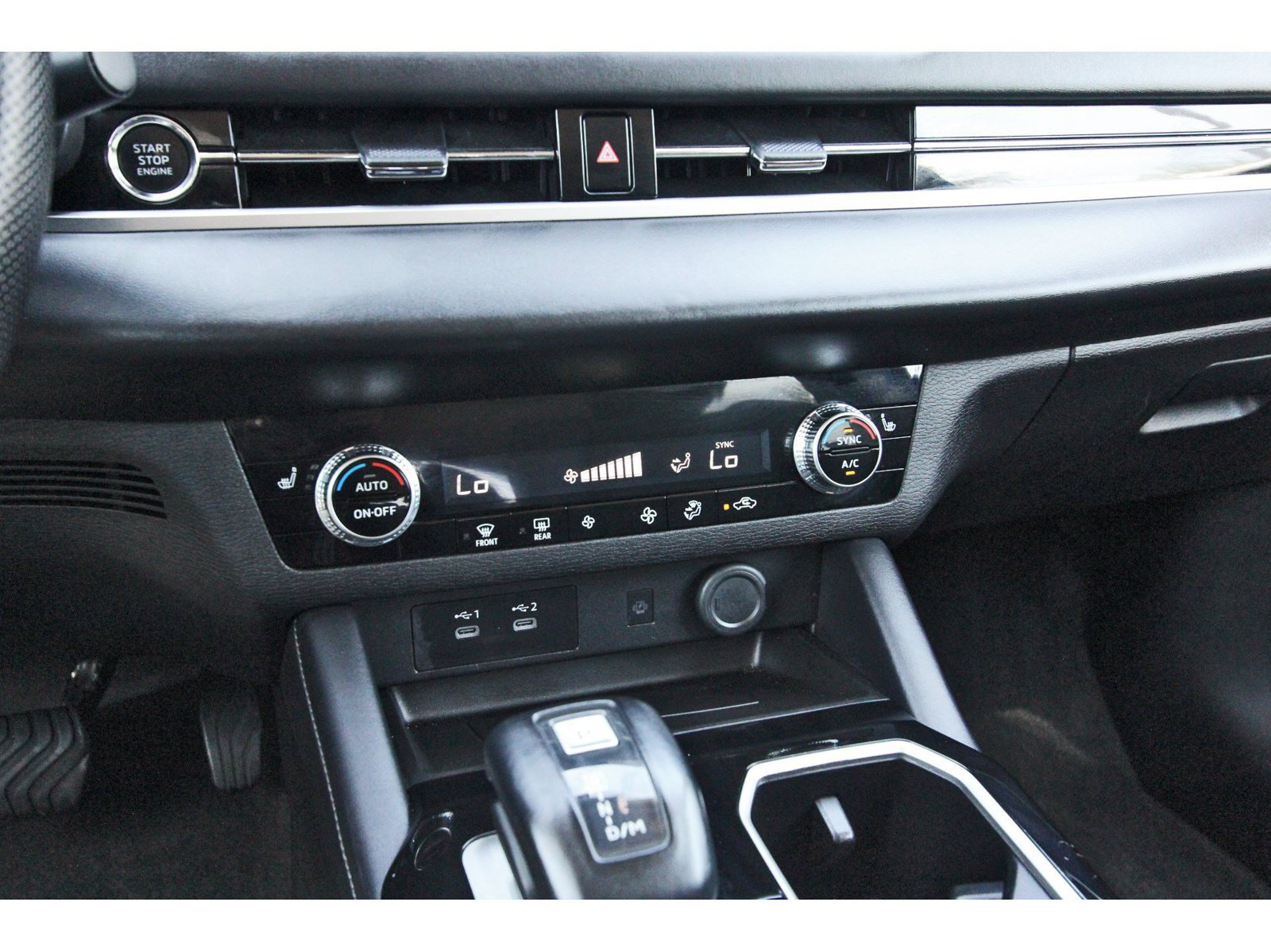 Used 2025 Mitsubishi Outlander SE FWD image 29