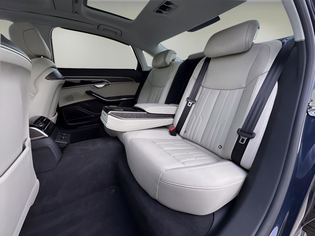 Used 2023 Audi A8 L 3.0T image 18