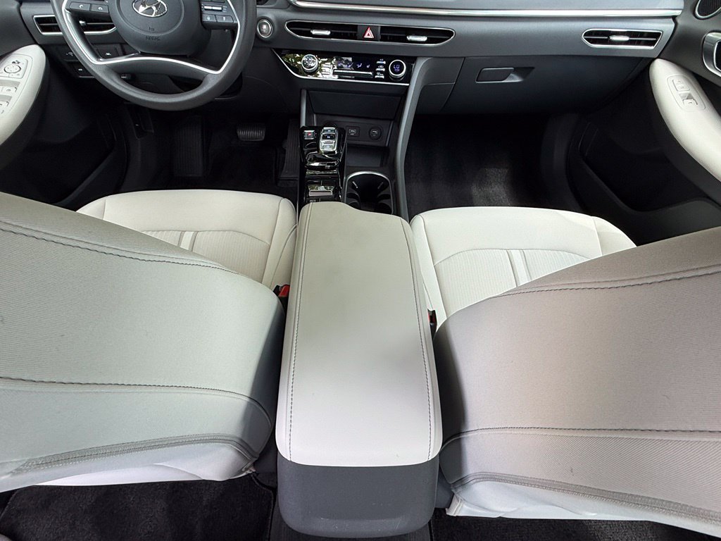 Certified 2023 Hyundai Sonata SEL w/ Preferred Accessory Package FWD image 32
