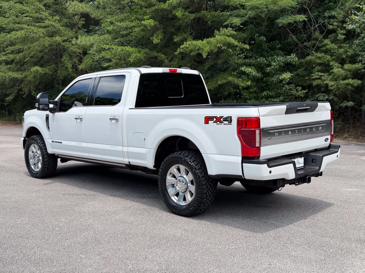 Used 2020 Ford F250 Platinum w/ FX4 Off-Road Package AWD/4WD image 3