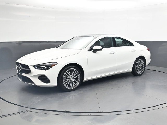 Used 2025 Mercedes-Benz CLA 250 image 9