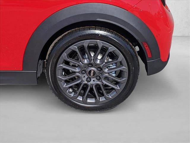 New 2026 MINI Cooper 2-Door Hardtop FWD image 10