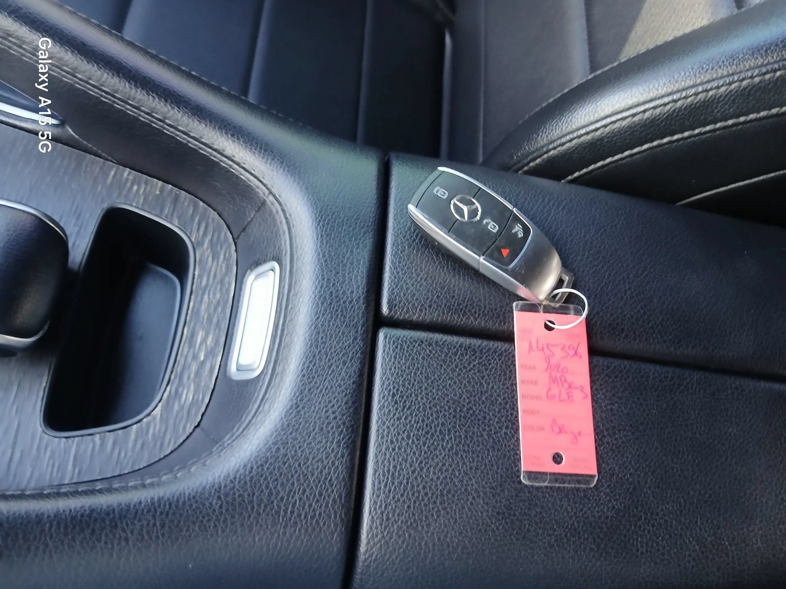 Used 2020 Mercedes-Benz GLE 350 4MATIC w/ Premium Package image 32