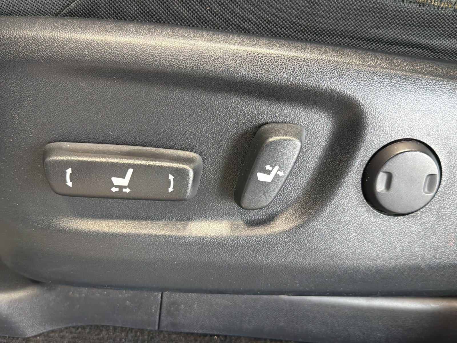 Used 2015 Toyota 4Runner SR5 AWD/4WD image 20