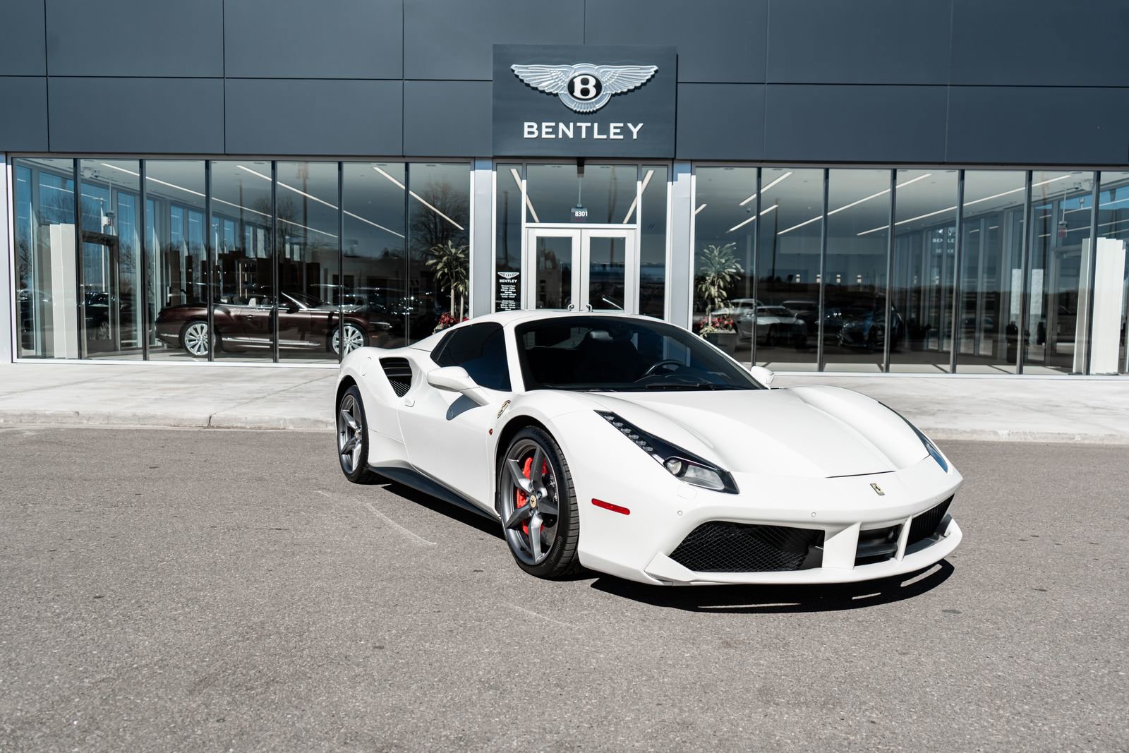 Used 2017 Ferrari 488 Spider image 17