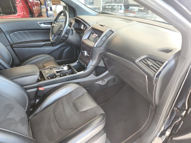 Used 2019 Ford Edge ST w/ Equipment Group 401A AWD/4WD image 11