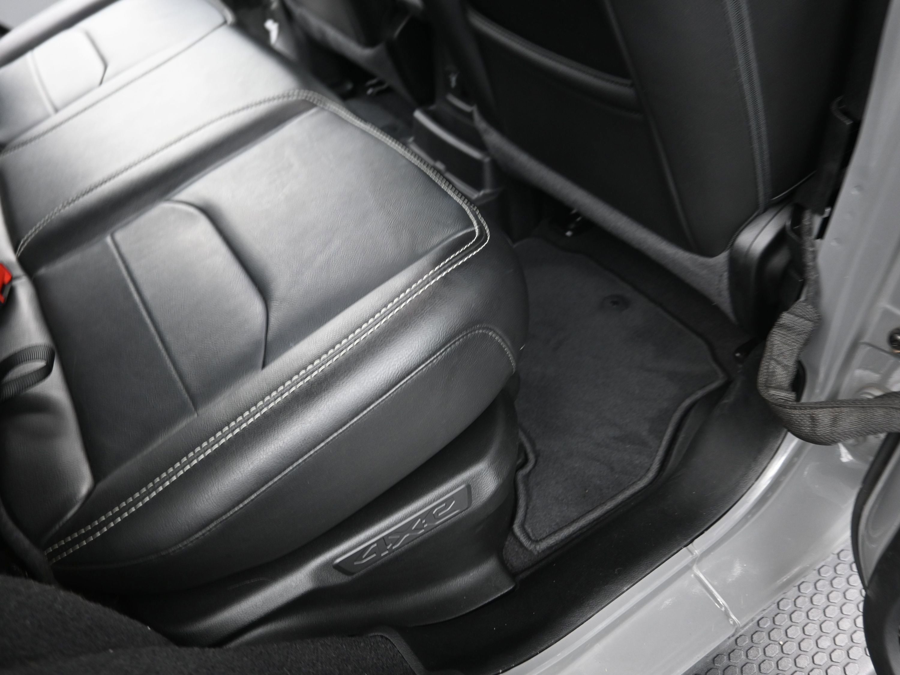 Used 2021 Jeep Wrangler Unlimited Sahara w/ Cold Weather Group image 18