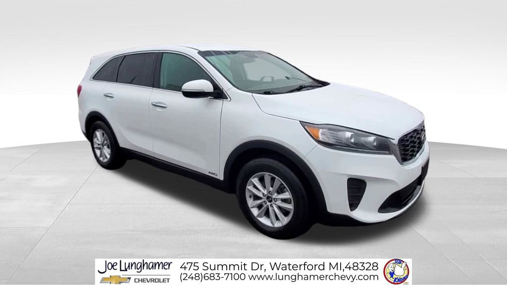Used 2019 Kia Sorento LX image 2